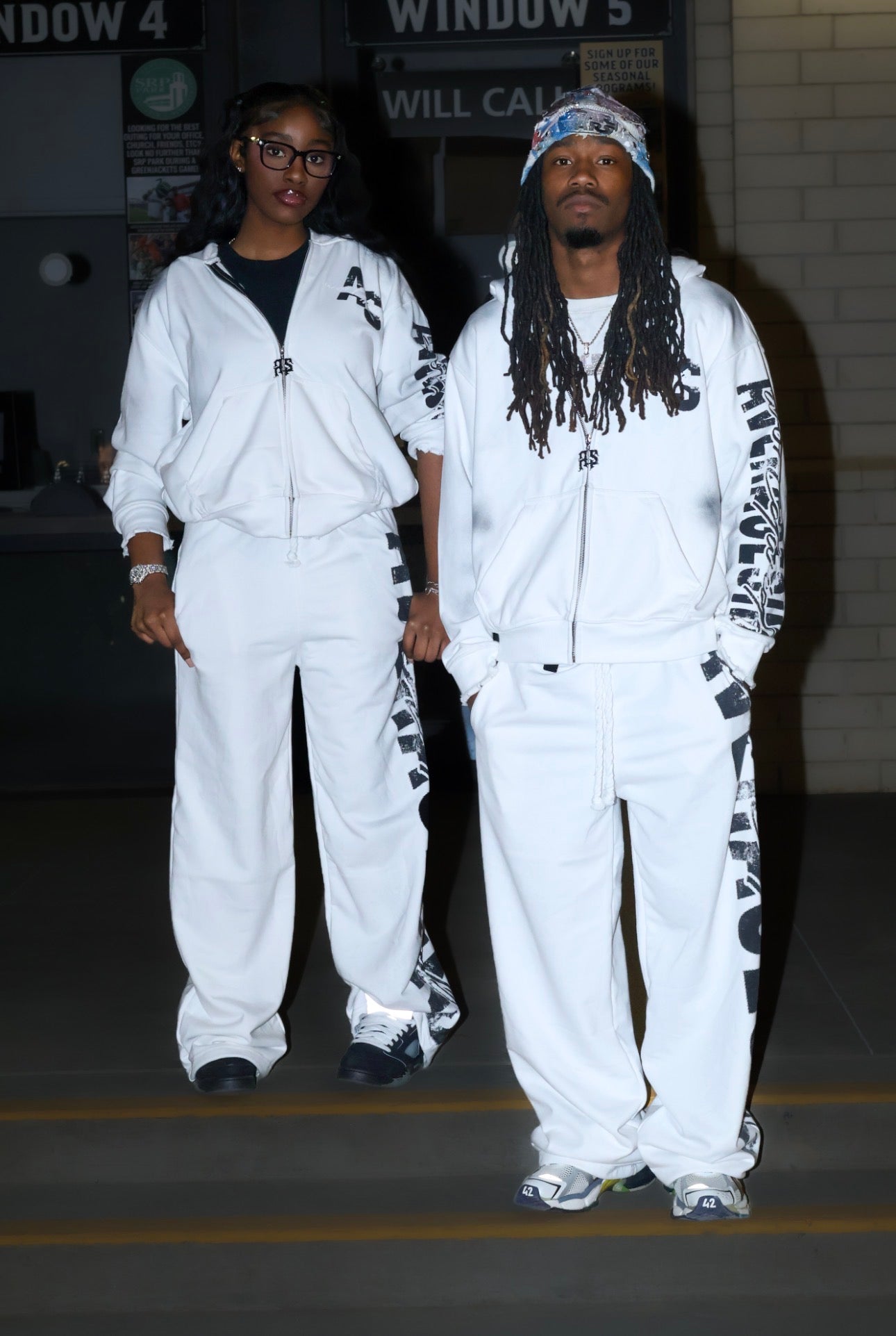 WHITE CLEAN SLATES